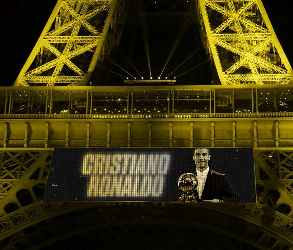 Vượt Messi và Neymar, Cristiano Ronaldo giành Ballon d'Or 2017