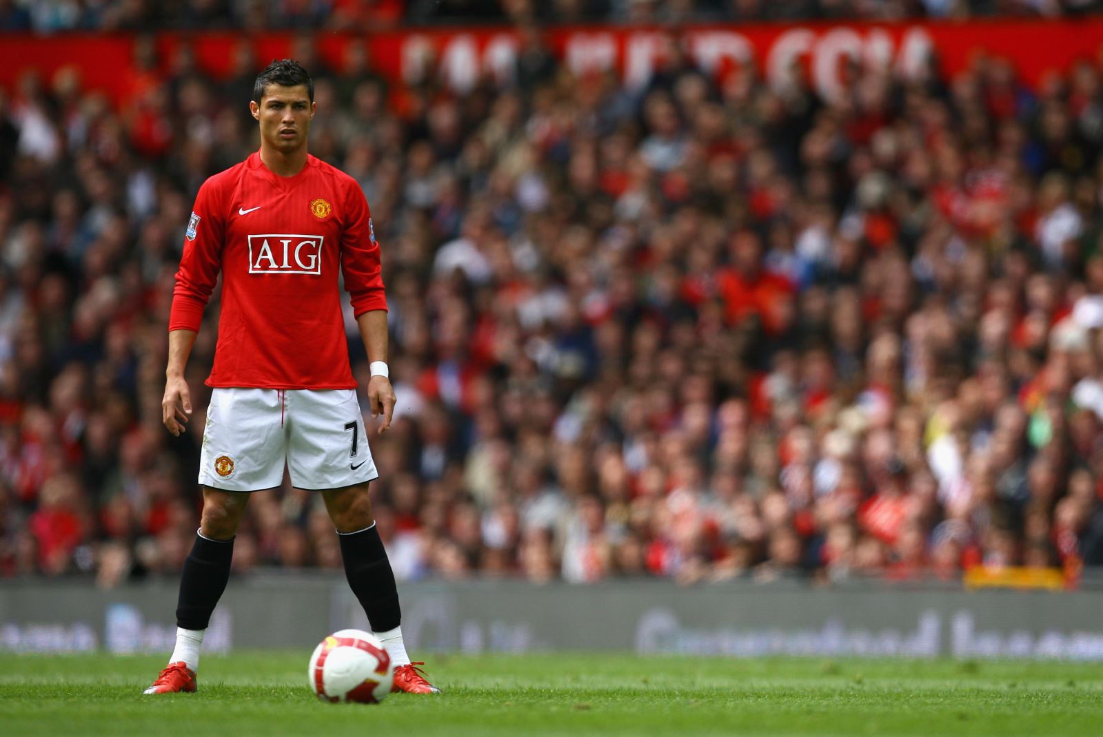 Ảnh bài viết Đoạt QBV, Ronaldo không quên Man Utd