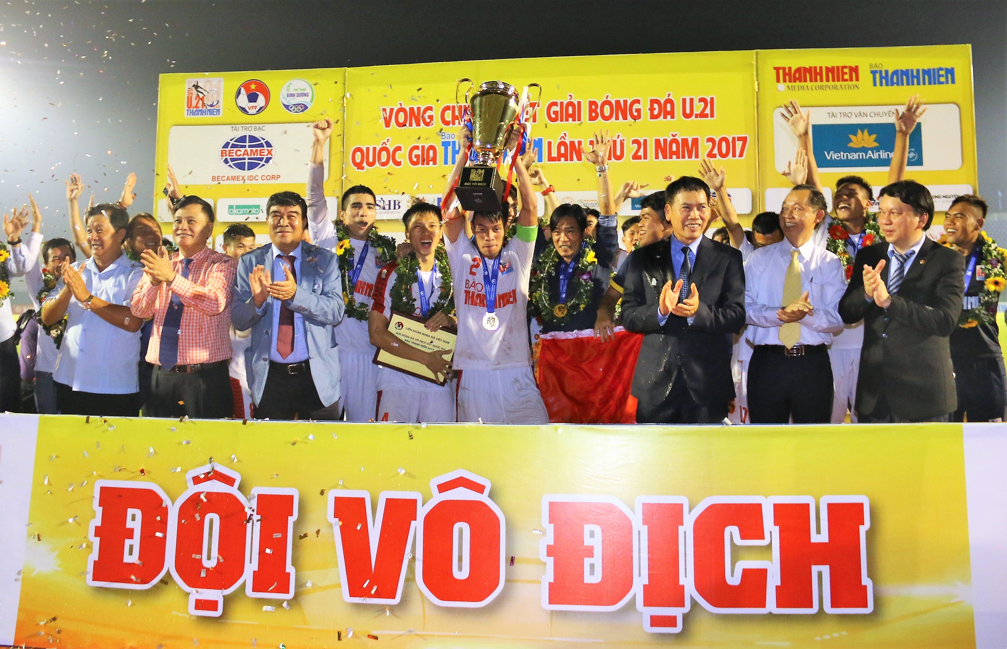 HAGL thực dụng và tin vui cho bóng đá Việt 