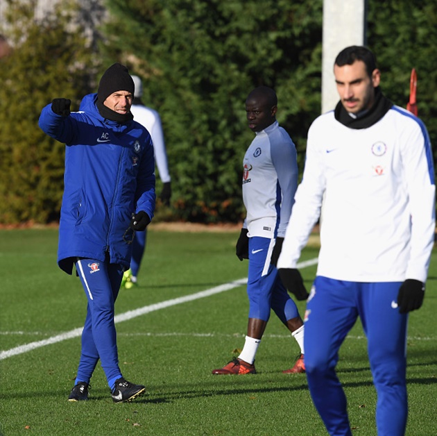 Ảnh bài viết Được Conte ân cần chỉ dẫn, Zappacosta chắc suất đá chính