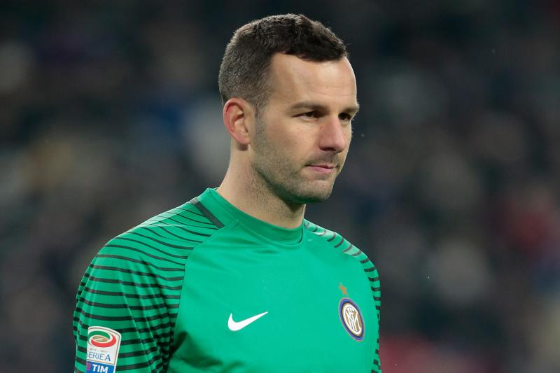 Inter bất bại, thủ thành Handanovic vẫn không hài lòng