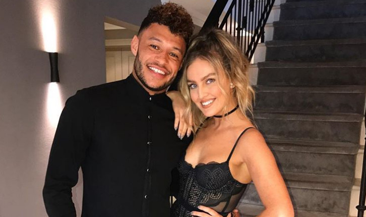 Những nàng WAGs siêu hot lần đầu tham dự Derby vùng Merseyside