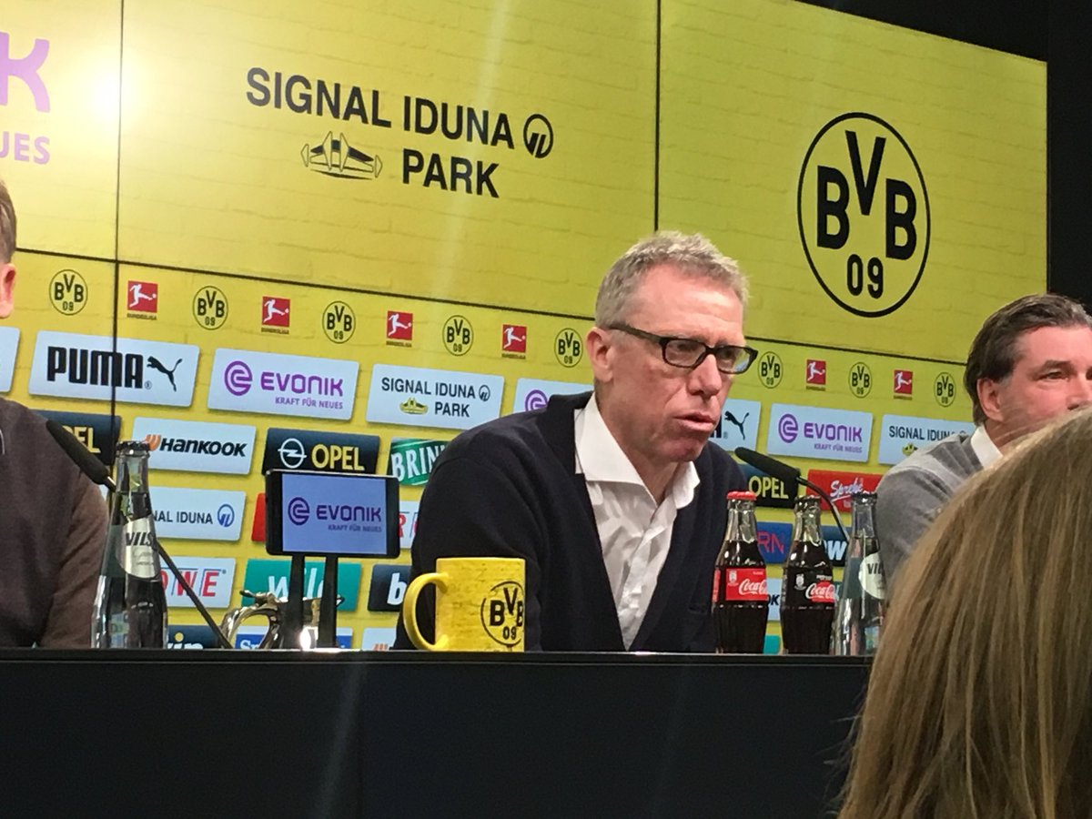 Ra mắt HLV Peter Stoger, Dortmund khiến châu Âu kinh ngạc