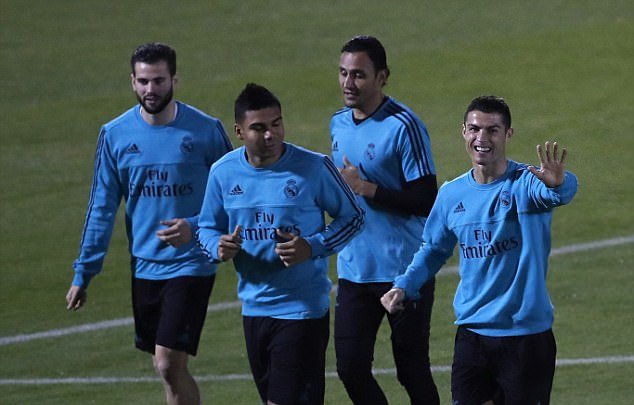 Ảnh bài viết Gạt bỏ tin đồn, Ronaldo rạng rỡ chuẩn bị cho trận chung kết FIFA Club World Cup