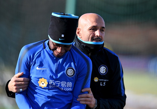 Ảnh bài viết Spalletti "nói ngàn lời yêu" với học trò ngay giữa sân tập