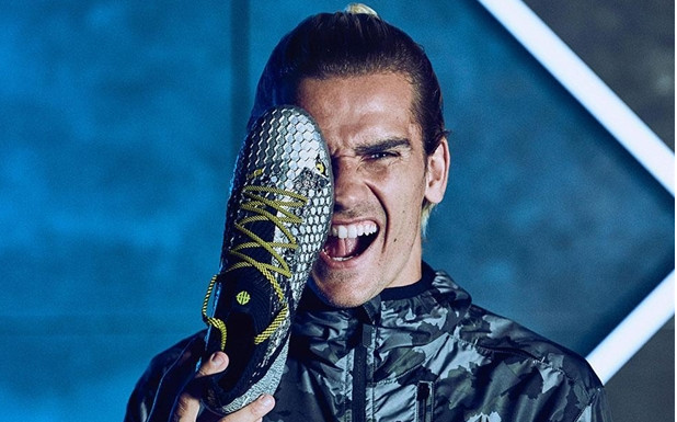 Mẫu giày mới cực chất do chính Griezmann tự thiết kế 