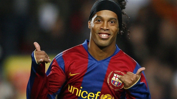 Ronaldinho chạy đua vào Thượng viện Brazil