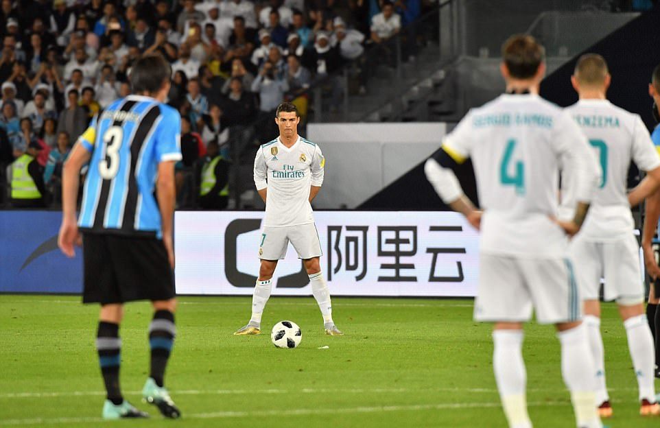 Ảnh bài viết Ronaldo đá phạt cực hiểm giúp Real Madrid vô địch FIFA Club World Cup