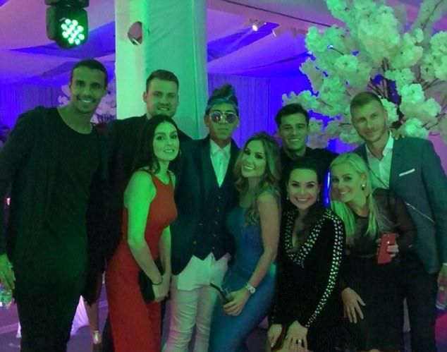 Ảnh bài viết Dàn sao Liverpool tưng bừng đón Giáng sinh sớm