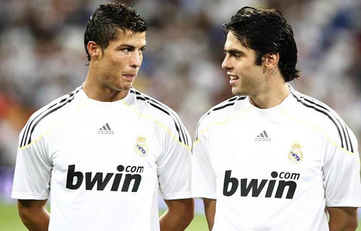 Ronaldo, Rô béo và đội hình đồng đội vĩ đại nhất của Kaka