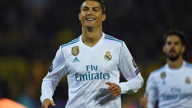 Ảnh bài viết Ronaldo thực sự muốn treo giày ở Real Madrid?