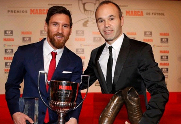 Ảnh bài viết Sao bự Barcelona bảnh bao đi nhận giải thưởng lớn của La Liga