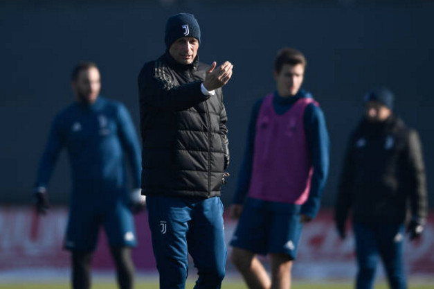 Ảnh bài viết Allegri đứng ngồi không yên trước thềm đại chiến với Roma