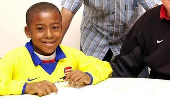 Ảnh bài viết Fan thích thú với loạt ảnh 'ngày ấy - bây giờ' của sao Arsenal