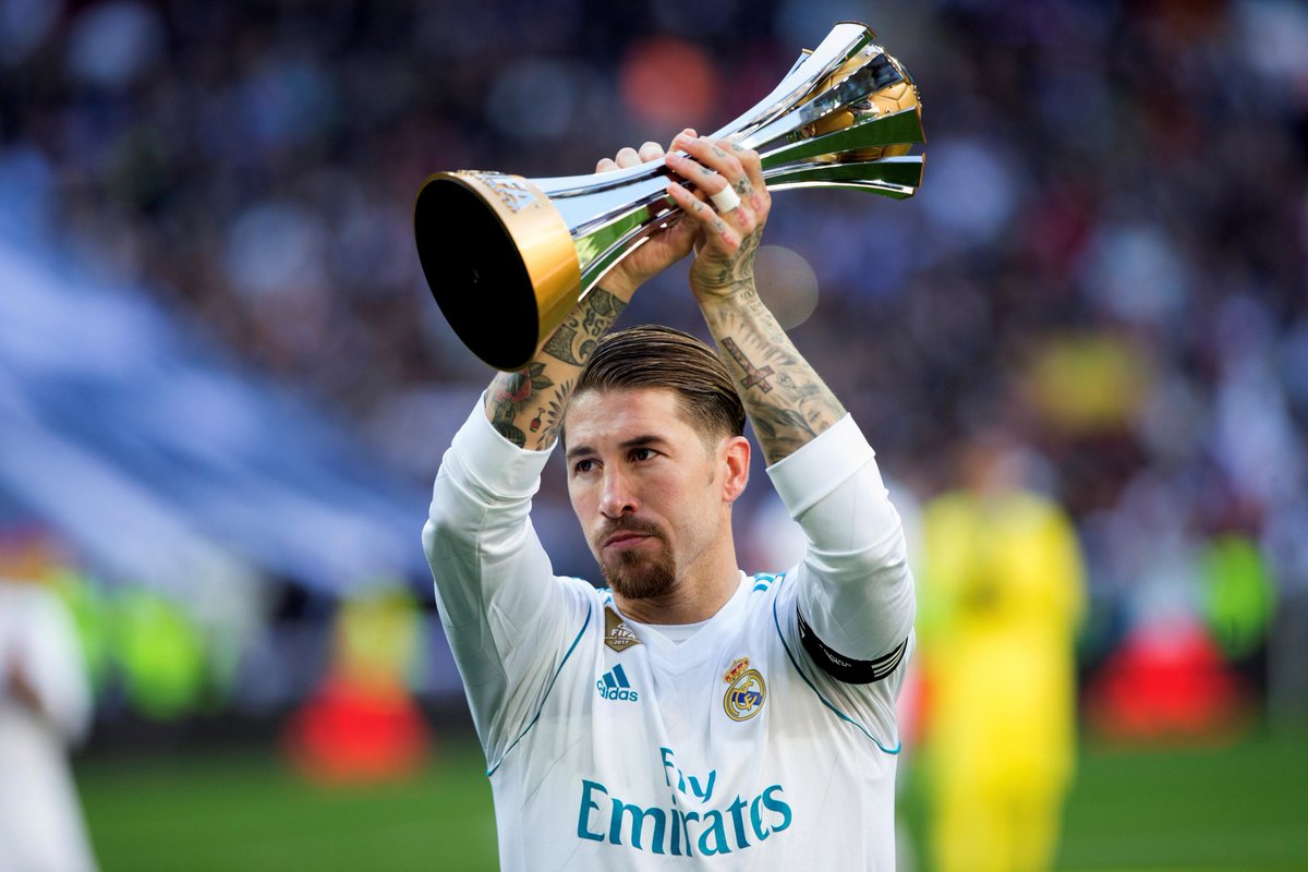 Ramos khoe cúp, Real thua tan nát trước Barca