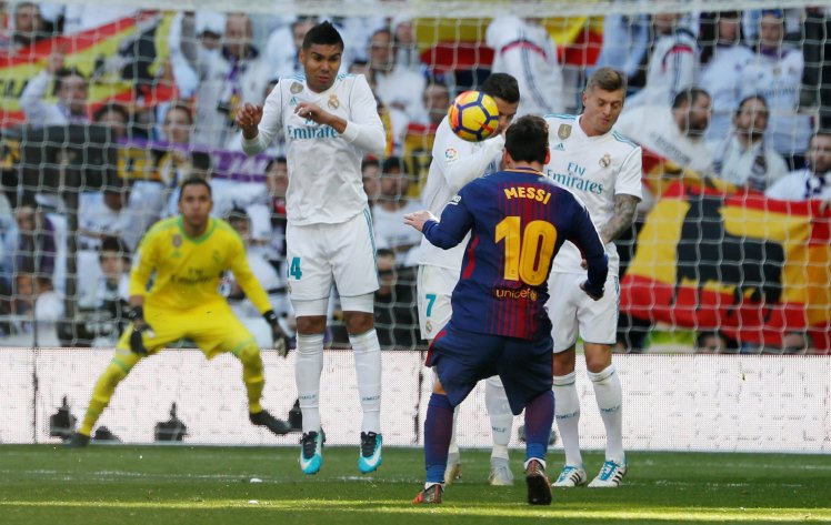 Ảnh bài viết 5 điều có thể bạn bỏ lỡ ở El Clasico: Messi đá thẳng mặt Ronaldo