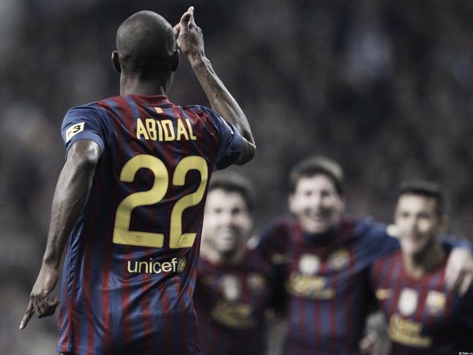 Ảnh bài viết Eric Abidal cảnh báo Barcelona: 'La Liga chưa chấm dứt'