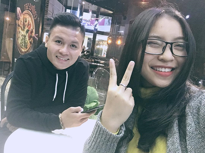 Nhan sắc xinh đẹp của dàn hot girl U23 Việt Nam