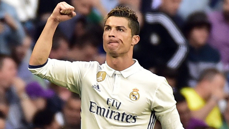 Ronaldo lại nhận thêm giải thưởng cao quý năm 2017