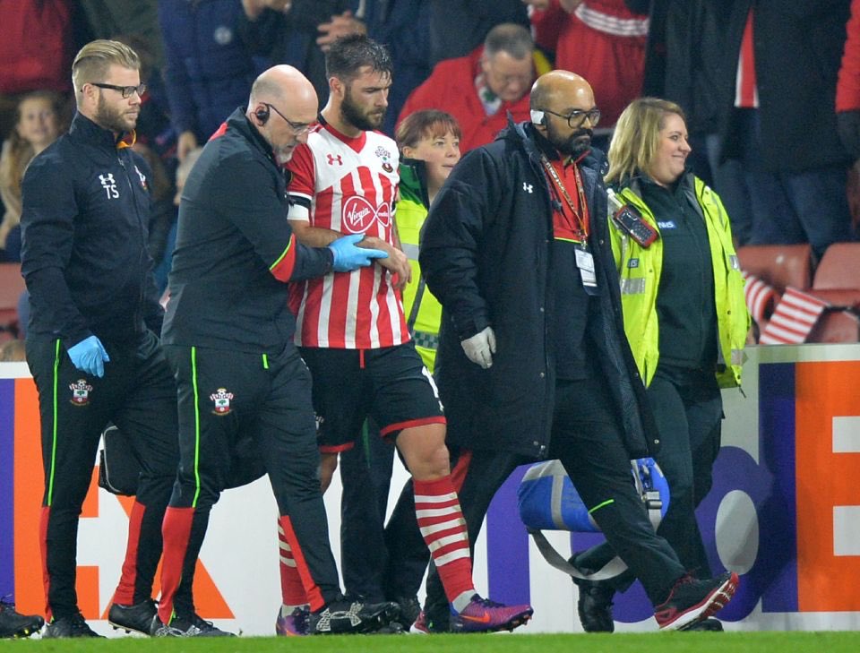 Ảnh bài viết Trụ cột nghỉ dài hạn, Southampton vung tiền mua sắm