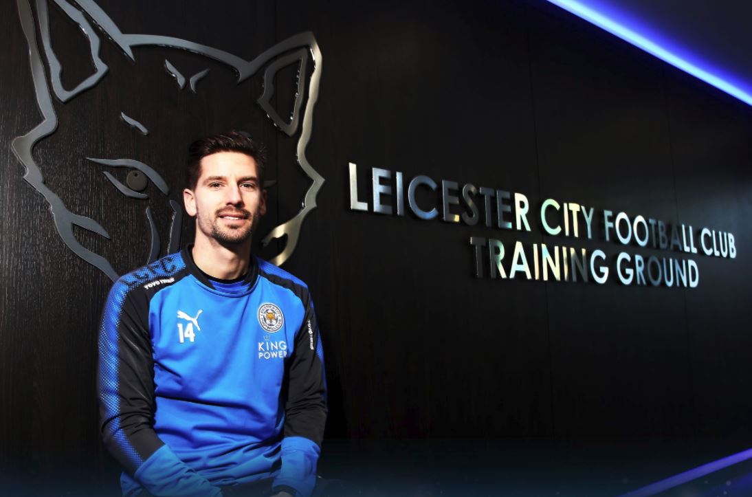 Leicester chính thức đón tiền vệ 22 triệu bảng