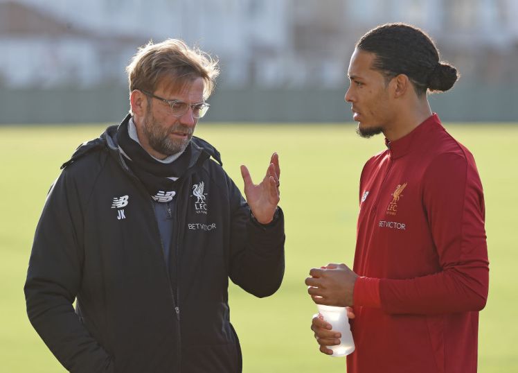 Ảnh bài viết Van Dijk hé lộ lí do từ chối Chelsea, Man City