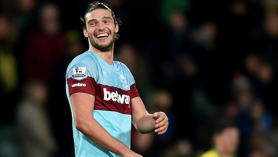 Hàng công bí bách, Conte gây sốc khi cầu viện sao West Ham