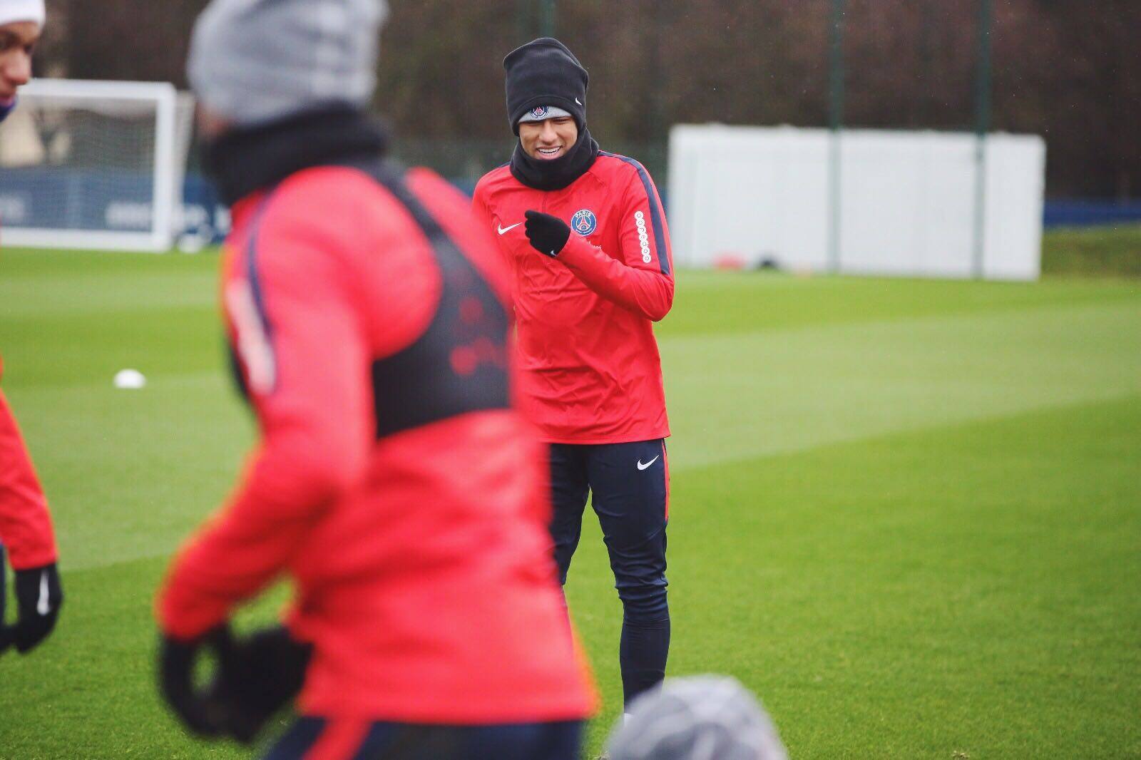 Ảnh bài viết PSG tươi tắn hội quân sau kì nghỉ dài