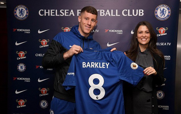 Ross Barkley rạng rỡ khoe áo đấu Chelsea