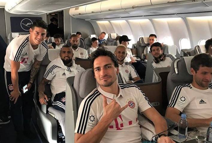 Hết kỳ nghỉ, dàn 'soái ca' Bayern Munich trở lại châu Âu