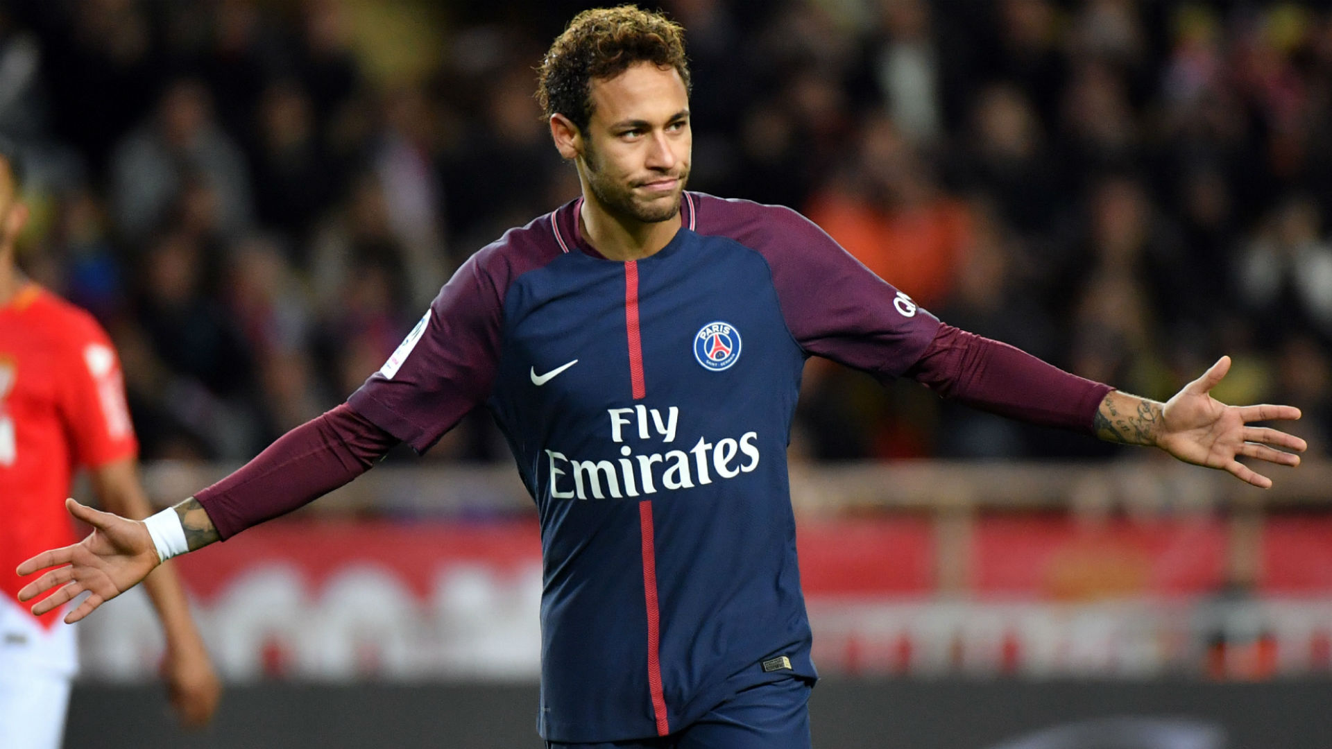 10 cầu thủ đắt giá nhất thế giới theo CIES: Neymar vượt Messi; Ronaldo xếp tận 49
