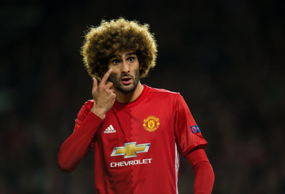 Điểm tin sáng 09/01: Fellaini từ chối gia hạn; Man City rất gần Sanchez