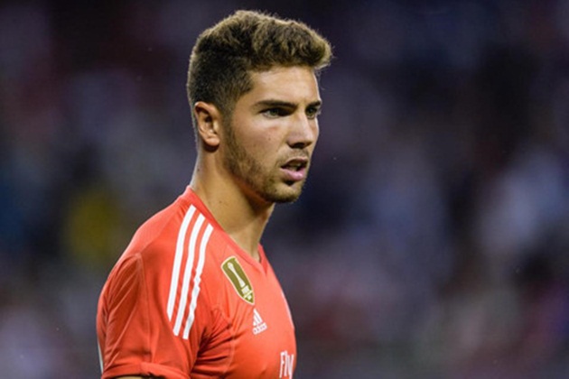 Nghi vấn Zidane nói không với thủ môn mới để nâng đỡ con trai