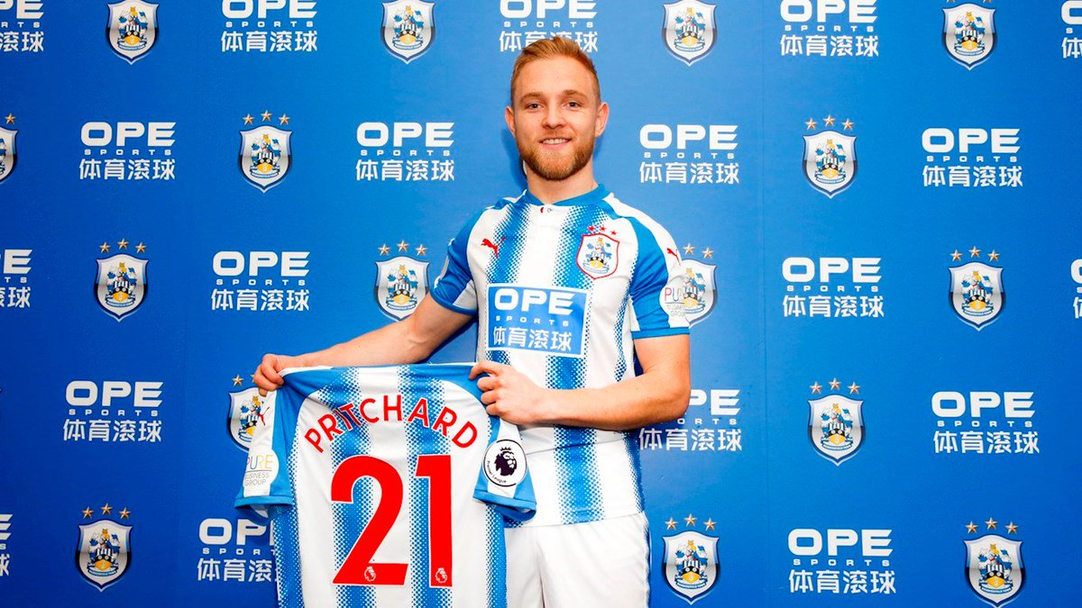 CHÍNH THỨC: Ngựa ô Premier League có hàng dạt Tottenham