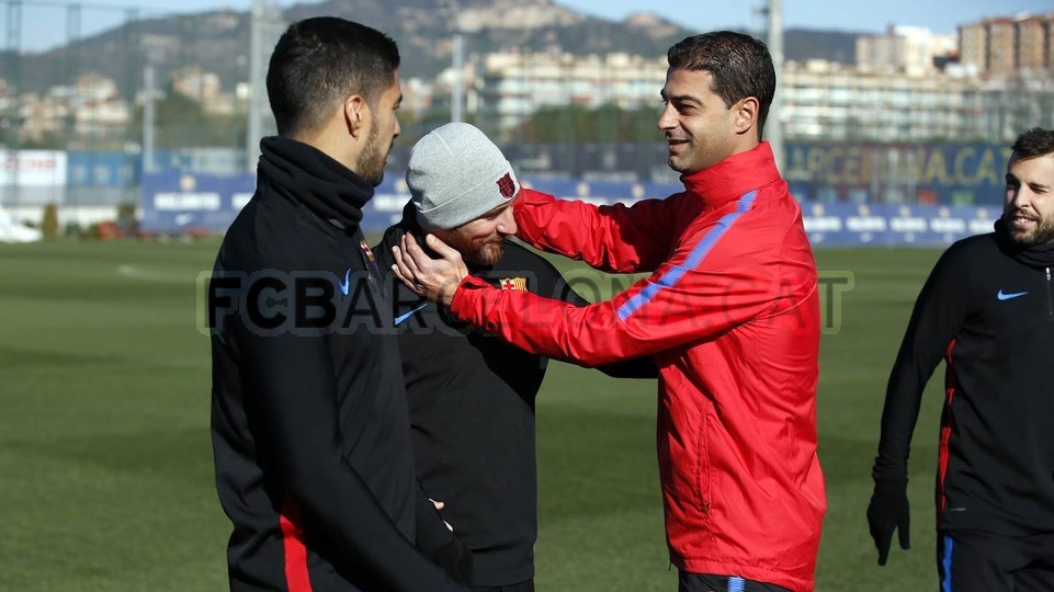 Ảnh bài viết Messi được 'cưng như trứng' trên sân tập