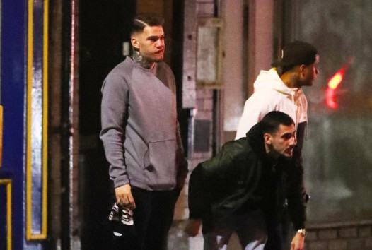 Ảnh bài viết Ederson 'tút' lại vẻ điển trai trước đại chiến Liverpool