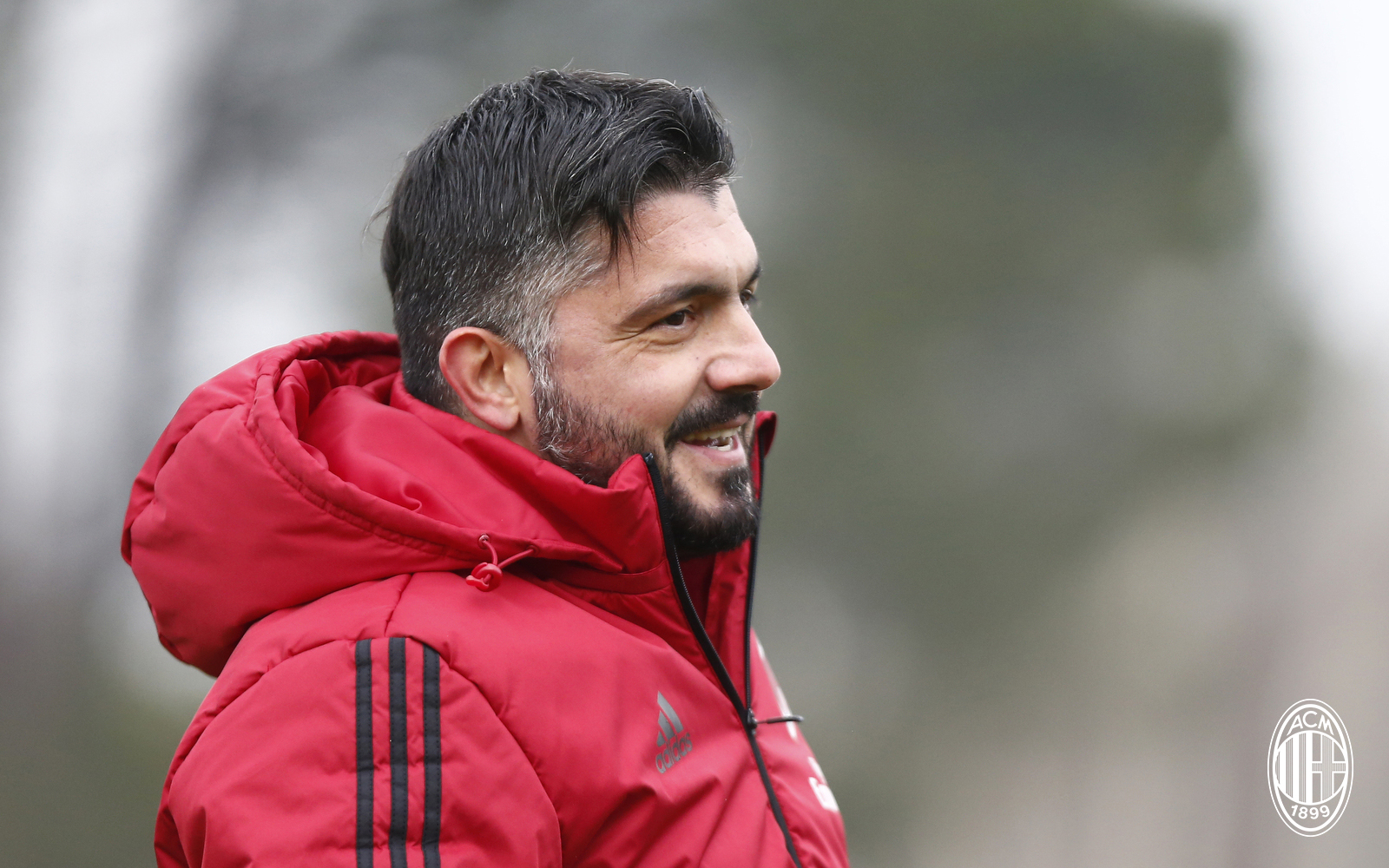 Ảnh bài viết Chuyện hiếm, Gattuso cười tươi ngày hội quân