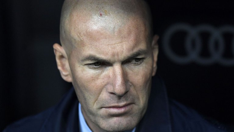 Quan điểm chuyên gia: "Real không nên sa thải Zidane"