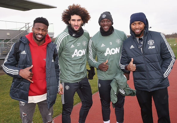 Sân tập Man United đón 2 khách quý, Pogba được giao trọng trách to lớn