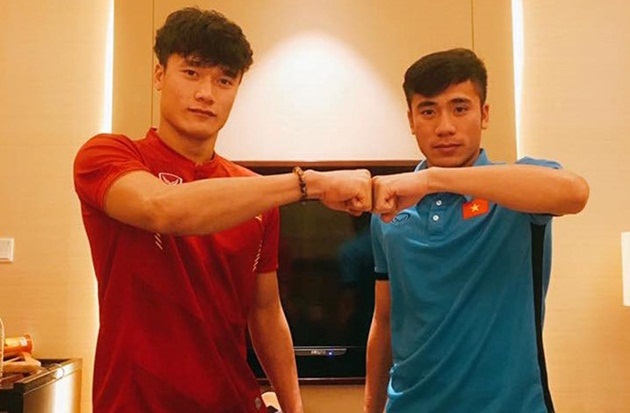 Bùi Tiến Dũng thức khuya viết nhật ký về U23 Việt Nam
