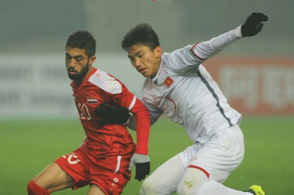 Ảnh bài viết Pha cắt bóng của Văn Hậu được so sánh với lối chơi sao quốc tế