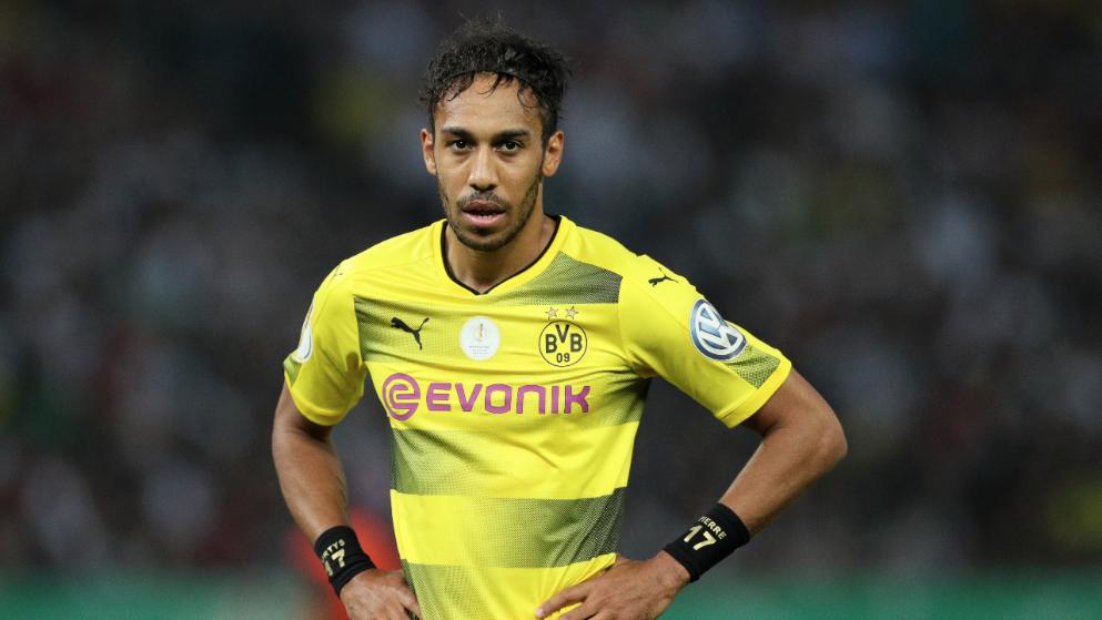 Trước vòng 19 Bundesliga: Gạt Aubameyang, Dortmund tự làm khó mình?