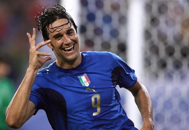 Luca Toni - Bông hoa nở muộn của bóng đá Italia
