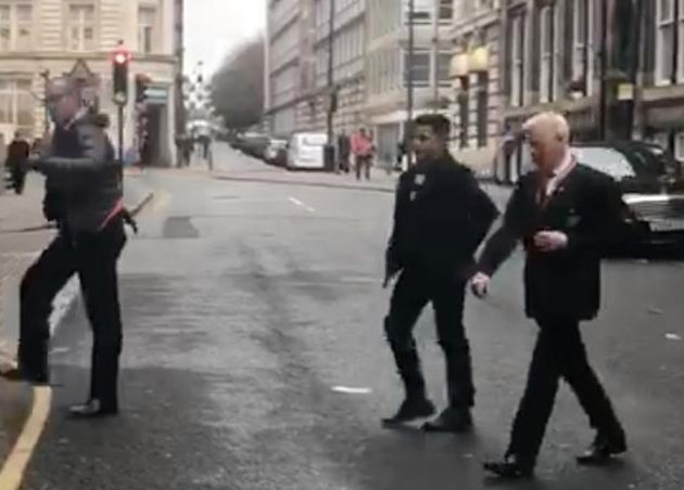 Ảnh bài viết NÓNG: Sanchez, Mkhitaryan cùng đến... Liverpool