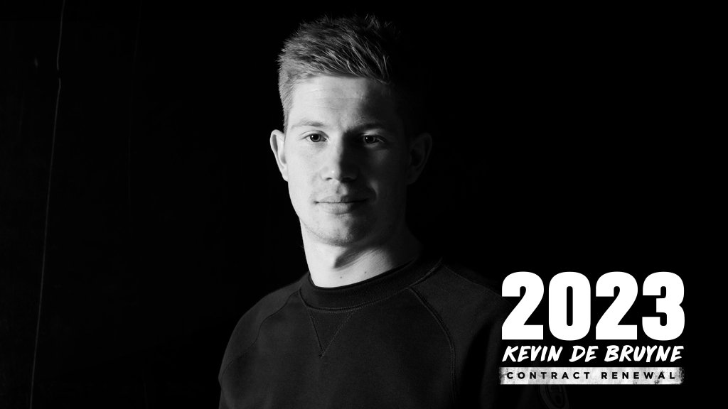 Ảnh bài viết Kevin De Bruyne rạng rỡ trong ngày ký hợp đồng siêu khủng