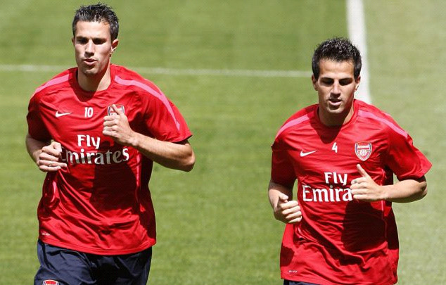 Sanchez, Fabregas & những cuộc tháo chạy nổi tiếng lịch sử Arsenal