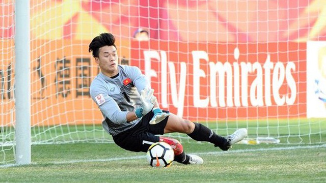 Thủ thành Bùi Tiến Dũng tiết lộ bí quyết cản phá penalty