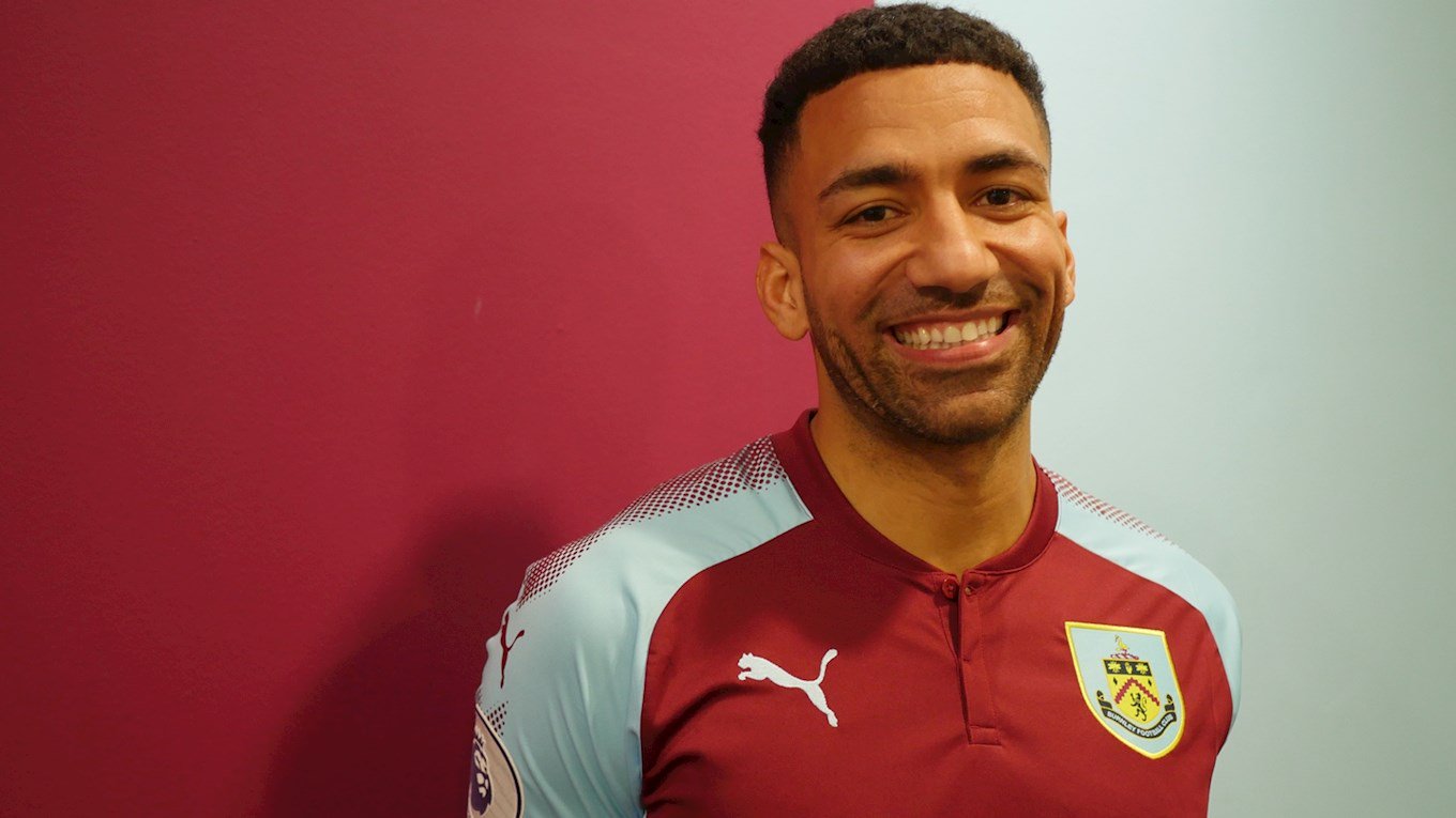 Tốc độ kinh hồn của Aaron Lennon