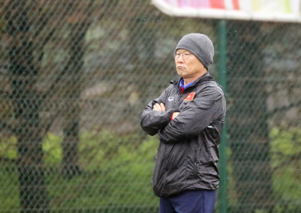 Ảnh bài viết U23 Việt Nam tập luyện khó khăn vì tuyết lớn