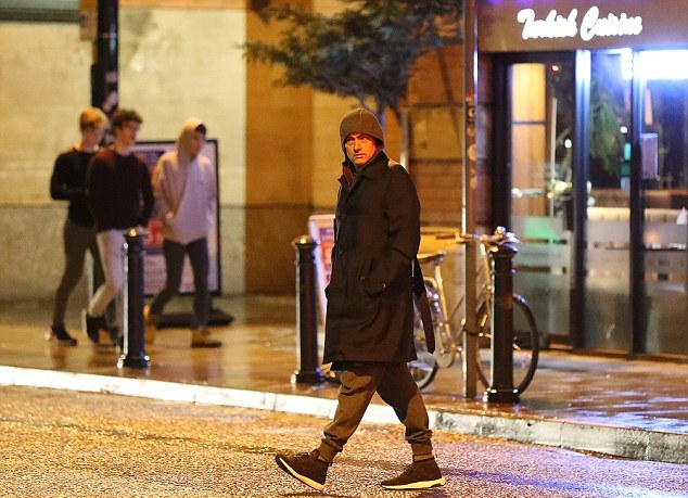 Ảnh bài viết Mourinho ăn mừng bản gia hạn hợp đồng tại nhà hàng của Juan Mata